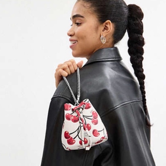 COACH DRAWSTRING WRISTLET WITH CHERRY PRINT CHALK MULTI - Picture 2 of 10